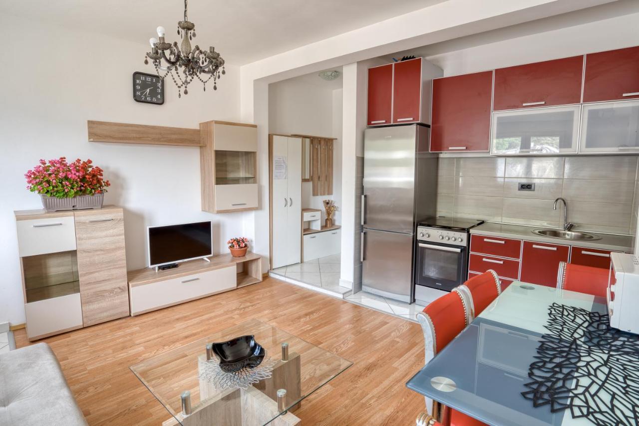 Apartmani Cukic Rafailovici Budva Bagian luar foto