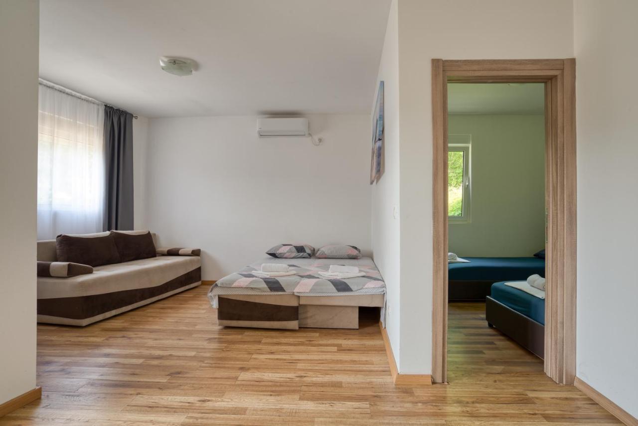 Apartmani Cukic Rafailovici Budva Bagian luar foto