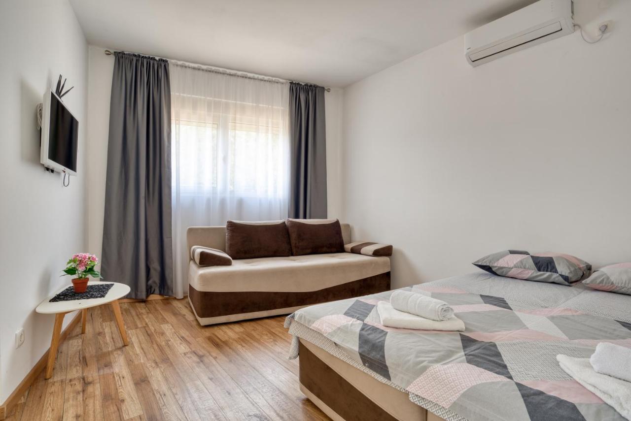 Apartmani Cukic Rafailovici Budva Bagian luar foto