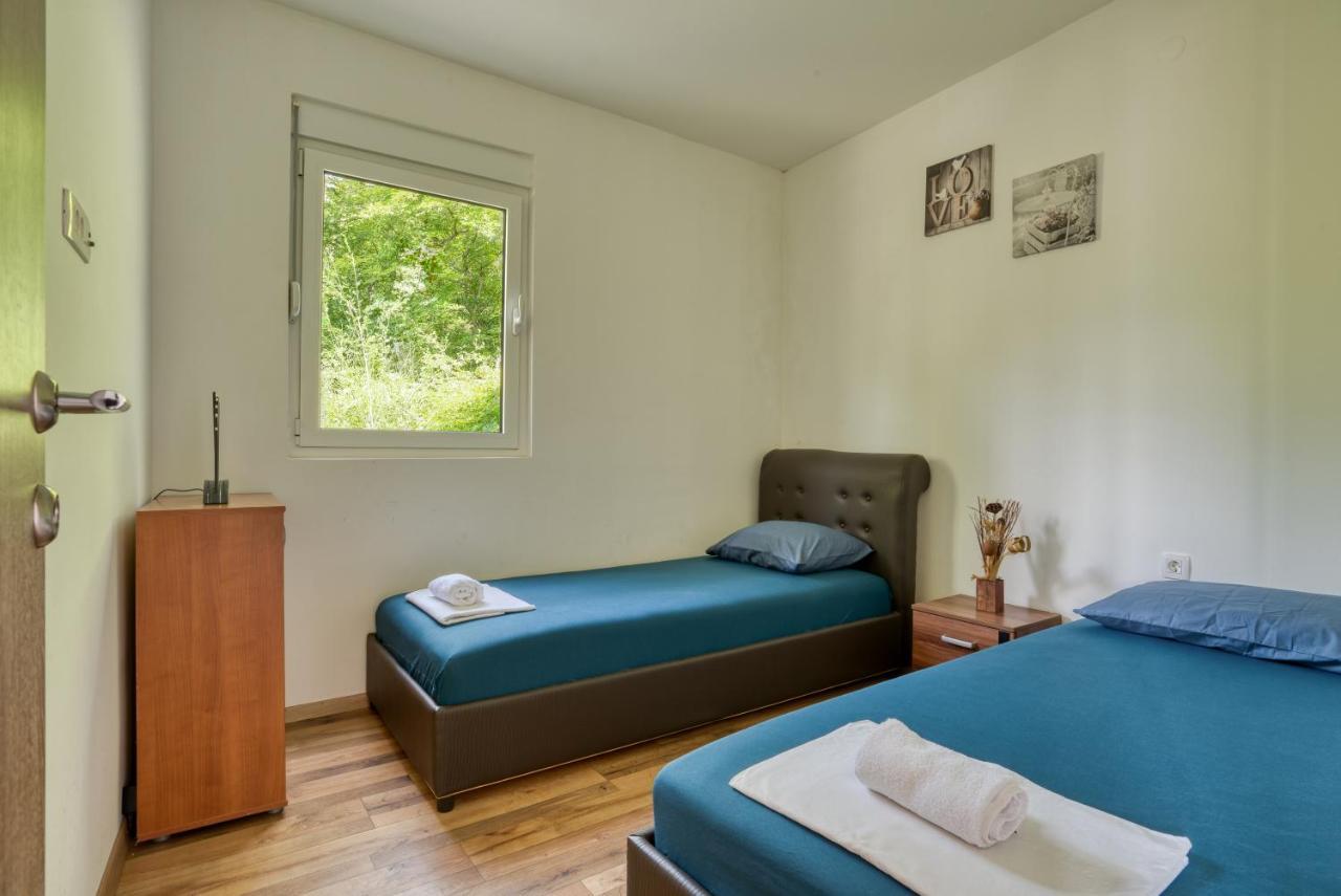 Apartmani Cukic Rafailovici Budva Bagian luar foto