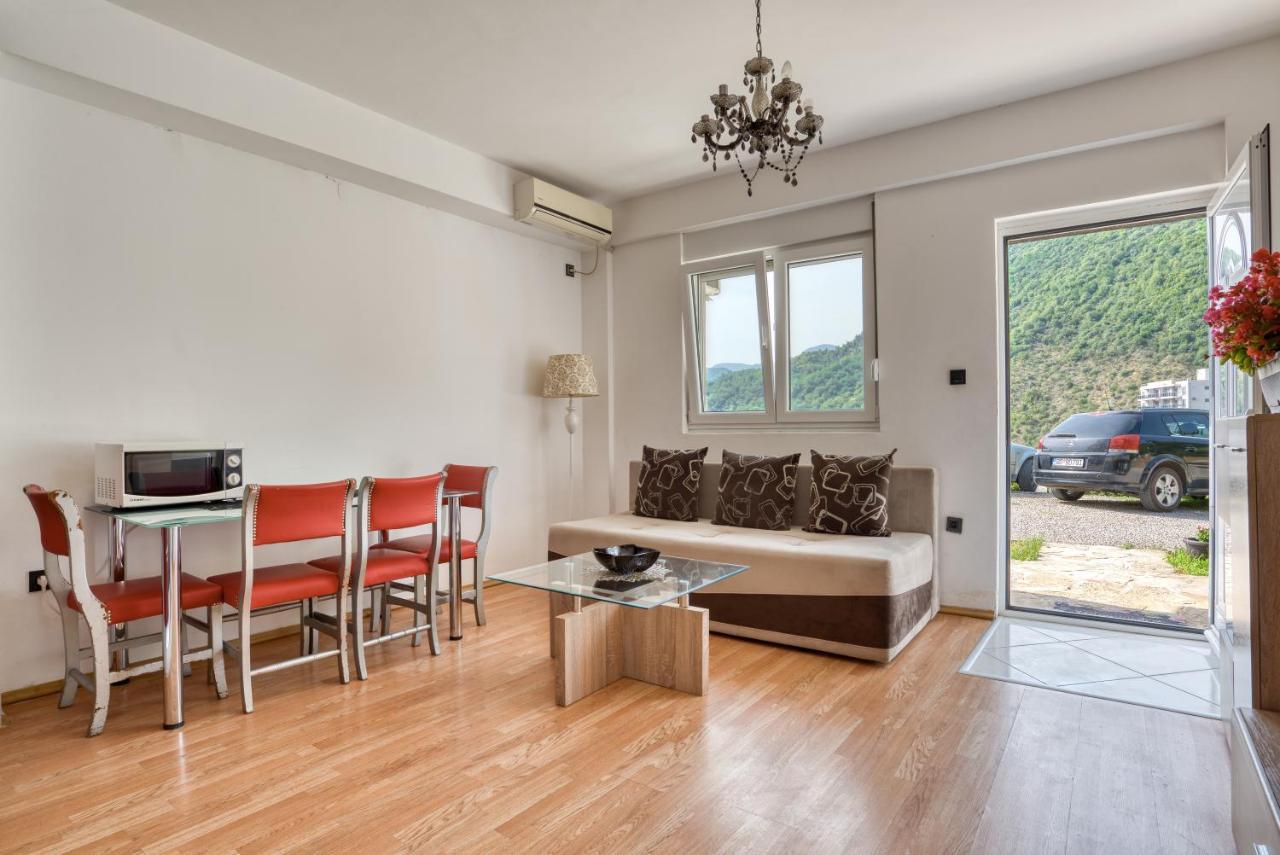 Apartmani Cukic Rafailovici Budva Bagian luar foto