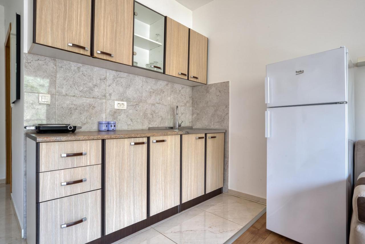 Apartmani Cukic Rafailovici Budva Bagian luar foto