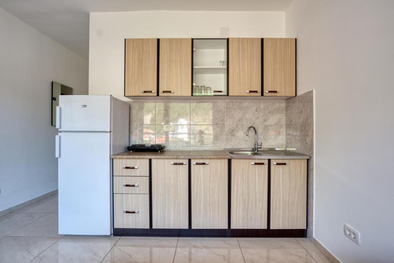 Apartmani Cukic Rafailovici Budva Bagian luar foto