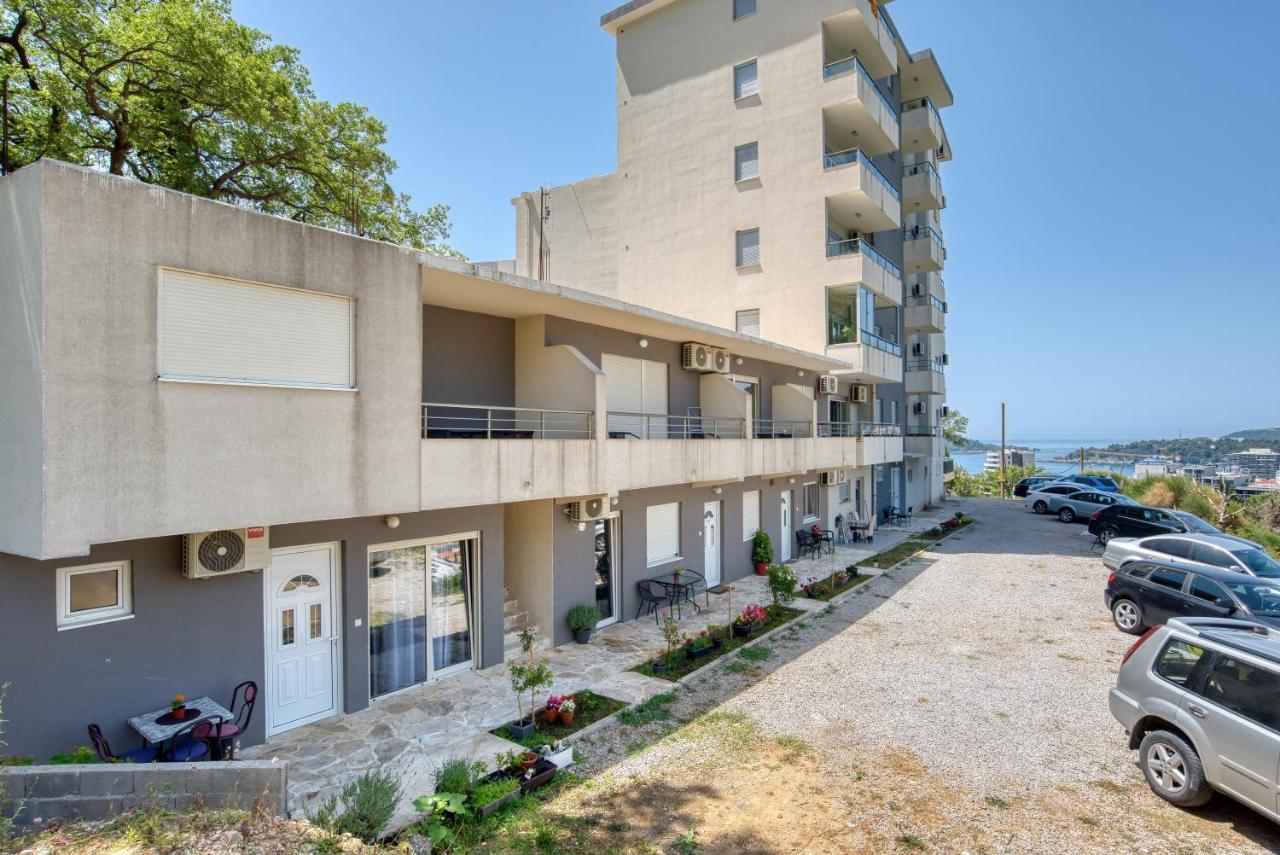Apartmani Cukic Rafailovici Budva Bagian luar foto